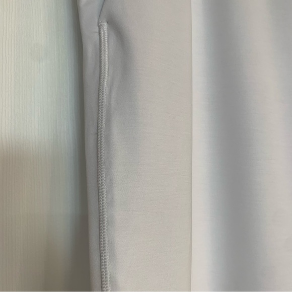 Lululemon Women’s NWT 14 soft stream high-rise pants with elastic waistband - Picture 7 of 7